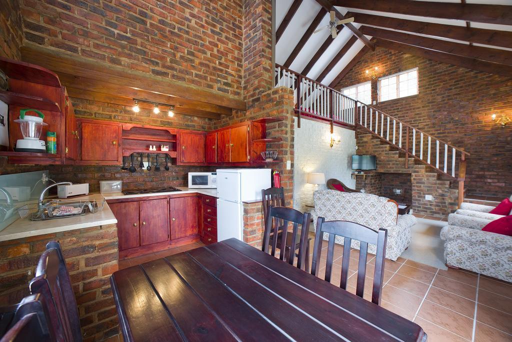 Swallows Nest Country Cottages Stormsrivier Quarto foto